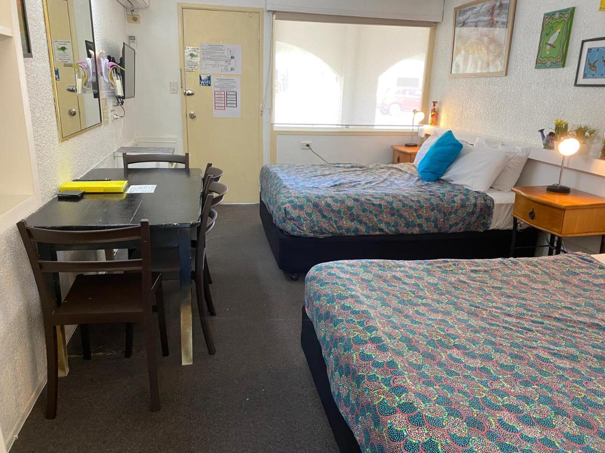 Bundaberg Coral Villa Motor Inn ภายนอก รูปภาพ
