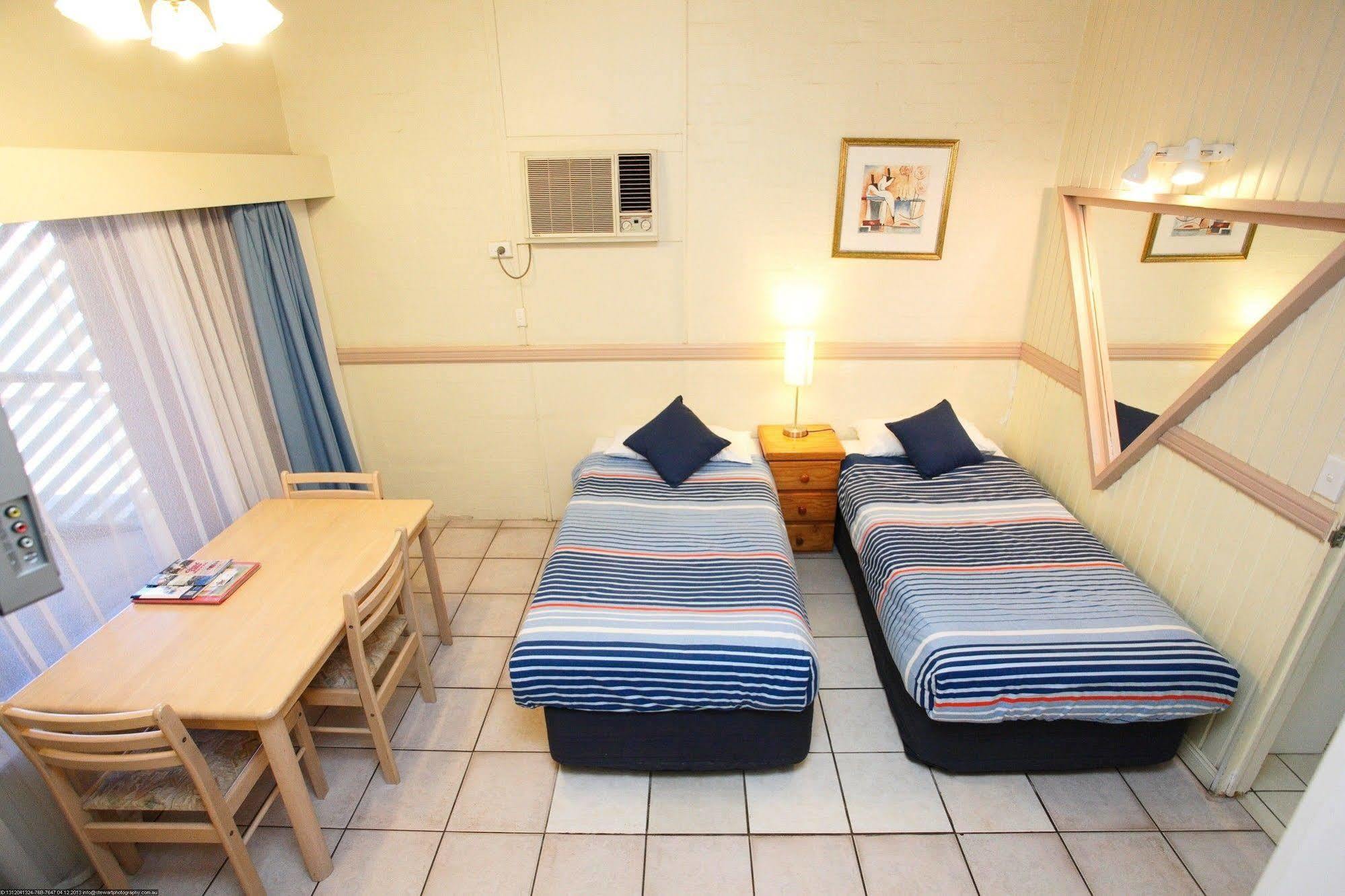 Bundaberg Coral Villa Motor Inn ภายนอก รูปภาพ