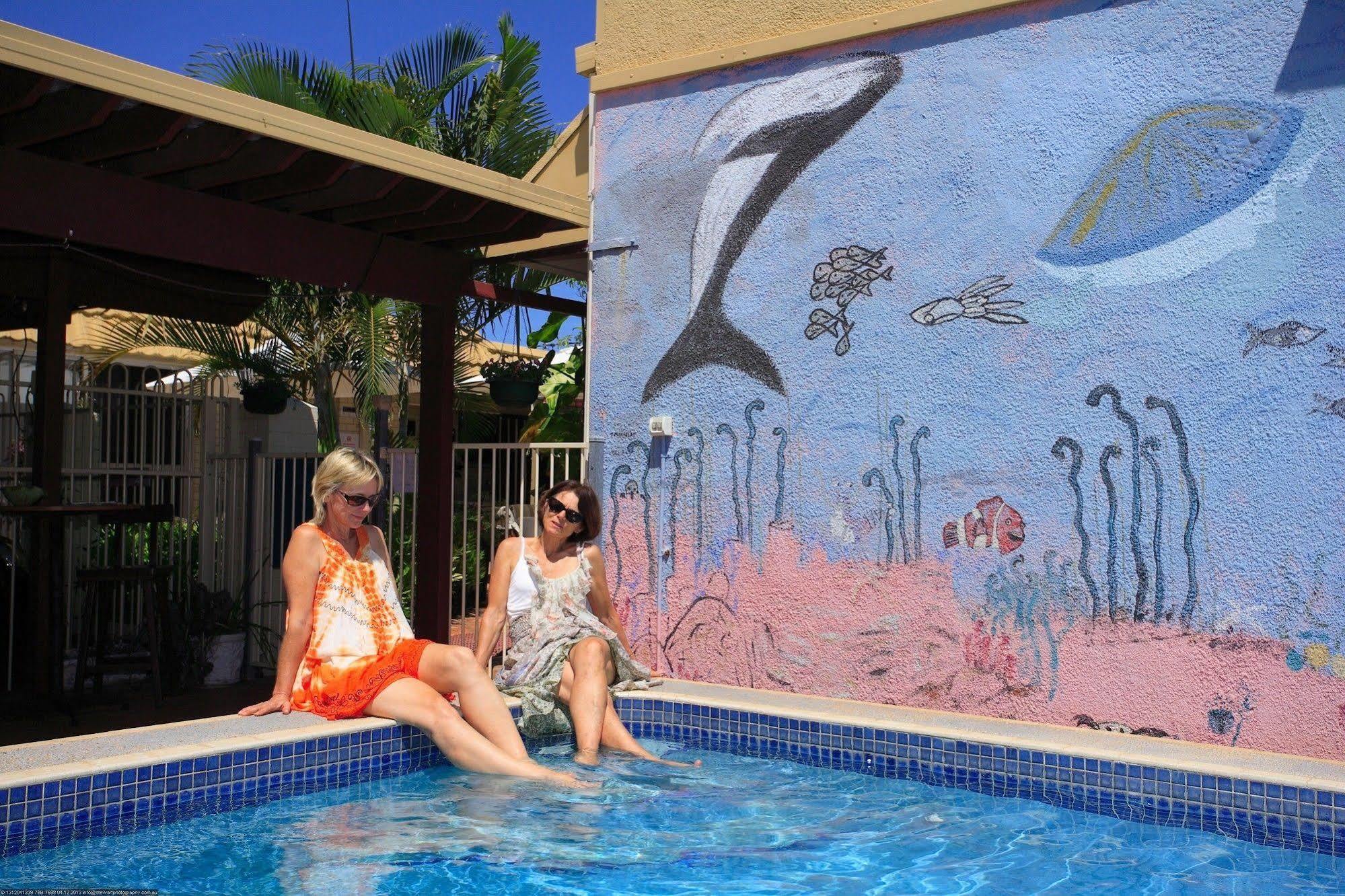 Bundaberg Coral Villa Motor Inn ภายนอก รูปภาพ